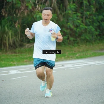 Runner Photo 7601267