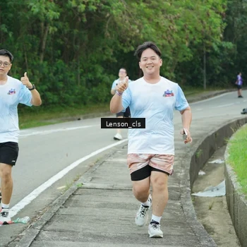 Runner Photo 7601276