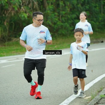 Runner Photo 7601318