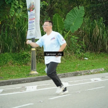 Runner Photo 7601368
