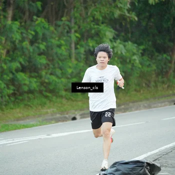 Runner Photo 7601751