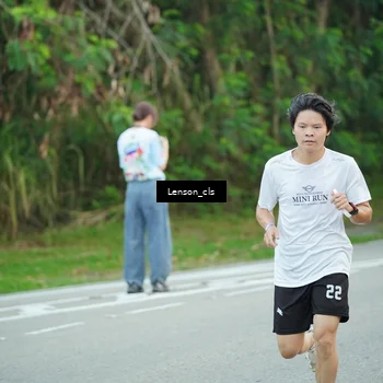 Runner Photo 7601755