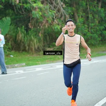 Runner Photo 7601770
