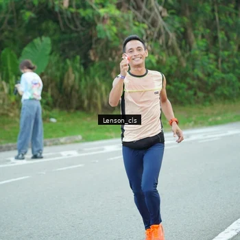 Runner Photo 7601772