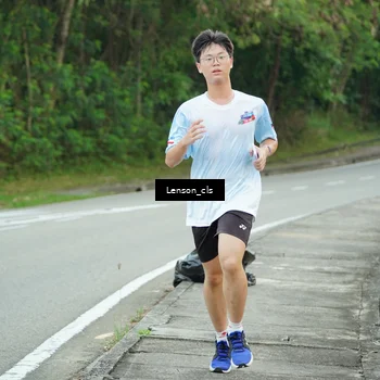 Runner Photo 7601798
