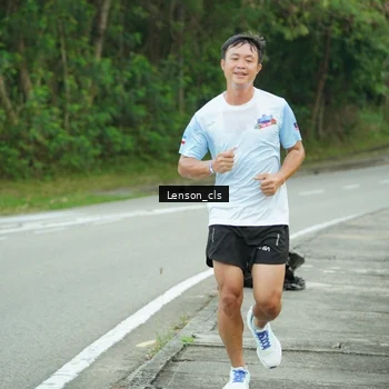 Runner Photo 7601799