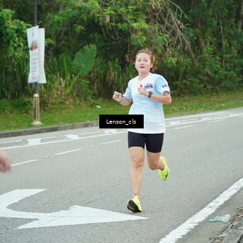 Runner Photo 7601825