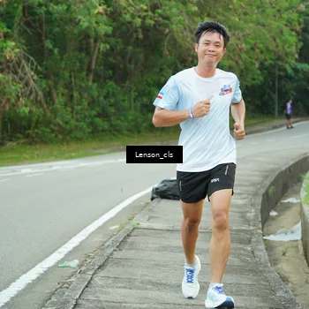 Runner Photo 7601844