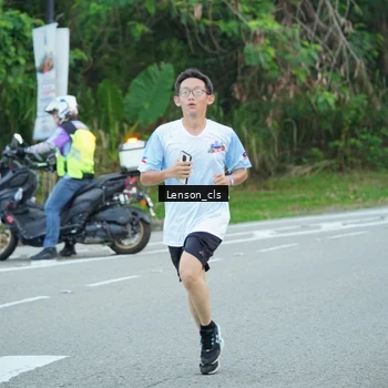 Runner Photo 7601846