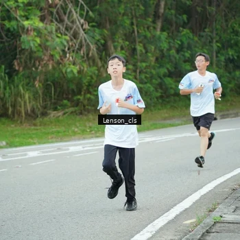 Runner Photo 7601860