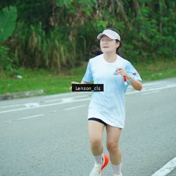Runner Photo 7601863
