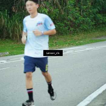Runner Photo 7601870