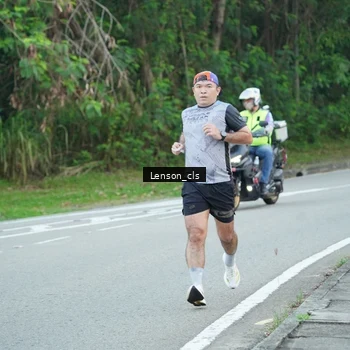 Runner Photo 7601885
