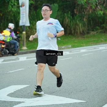 Runner Photo 7601894