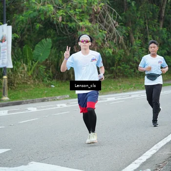 Runner Photo 7601904