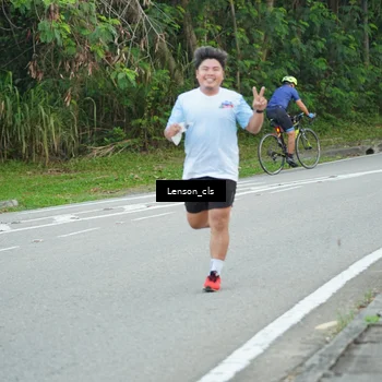 Runner Photo 7601993