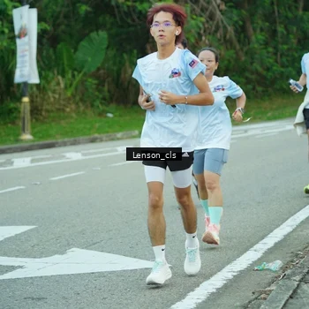 Runner Photo 7602023