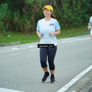 Runner Photo 7602024
