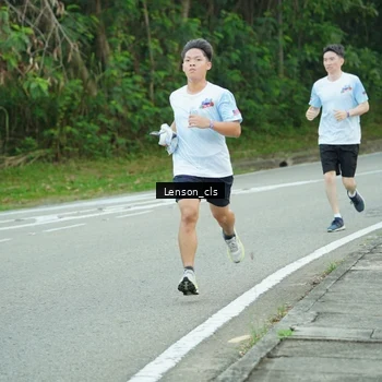 Runner Photo 7602032