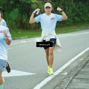 Runner Photo 7602035
