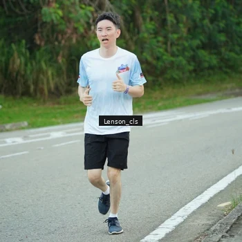 Runner Photo 7602043