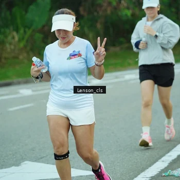 Runner Photo 7602048