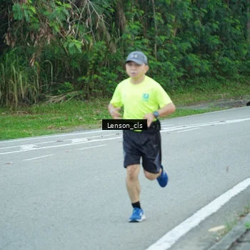 Runner Photo 7602050