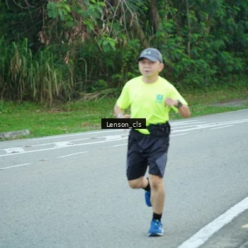 Runner Photo 7602053