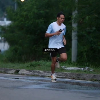 Runner Photo 7602083