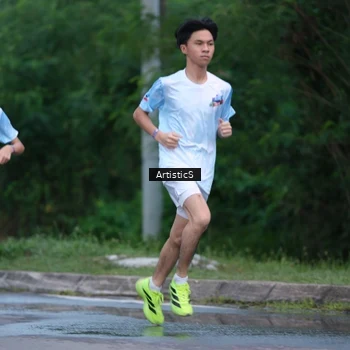 Runner Photo 7602085