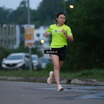 Runner Photo 7602087