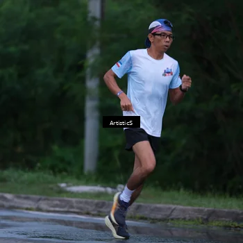 Runner Photo 7602089