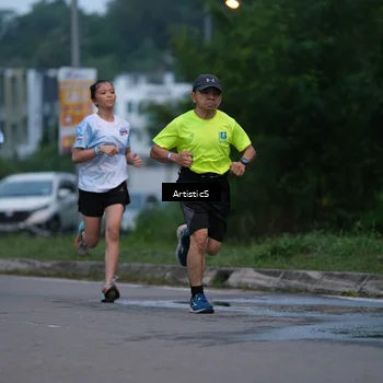 Runner Photo 7602090