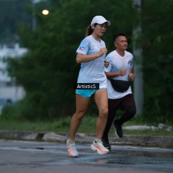 Runner Photo 7602091