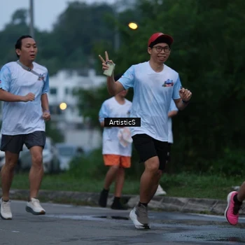 Runner Photo 7602099