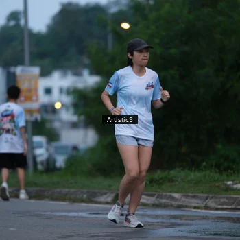 Runner Photo 7602100