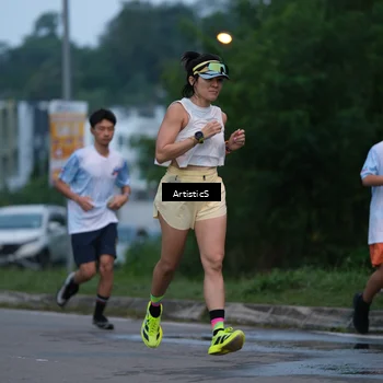 Runner Photo 7602102