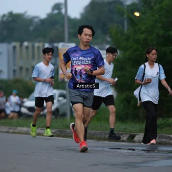 Runner Photo 7602105
