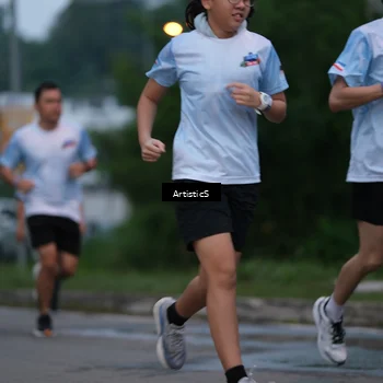 Runner Photo 7602115