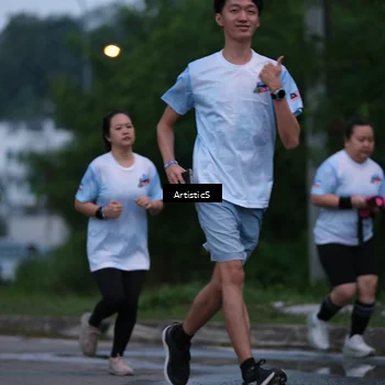 Runner Photo 7602123
