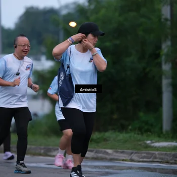 Runner Photo 7602158
