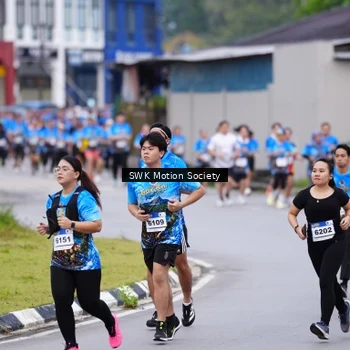Runner Photo 7602174