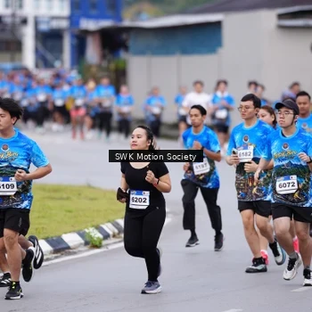 Runner Photo 7602181