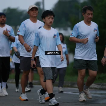 Runner Photo 7602214