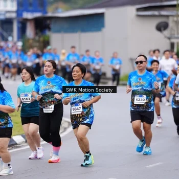 Runner Photo 7602215