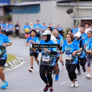 Runner Photo 7602242