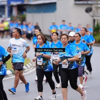 Runner Photo 7602246