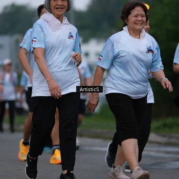 Runner Photo 7602251