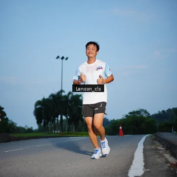 Runner Photo 7602297
