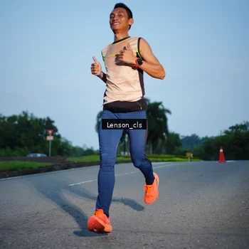 Runner Photo 7602309
